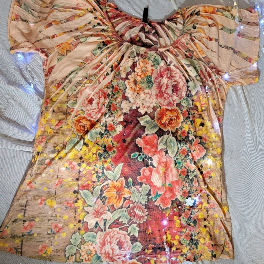 👾Flashy Floral Pinkish Orange T Shirt